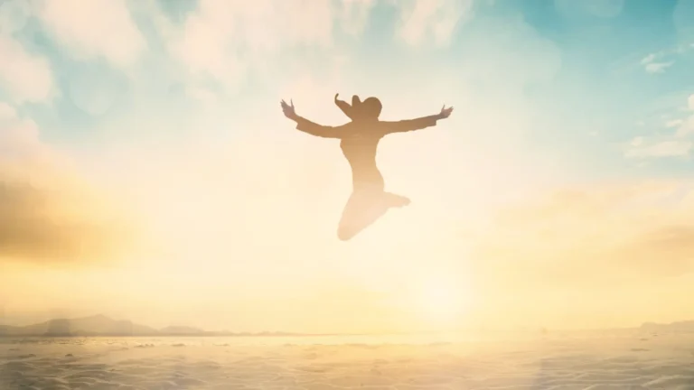 15 Ways to Get Your Life Back on Track When it’s Falling Apart