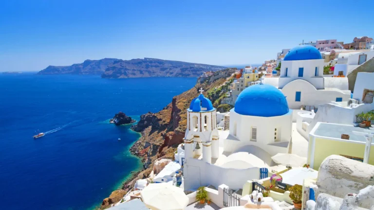 11 Best Solo Female Travel Destinations
